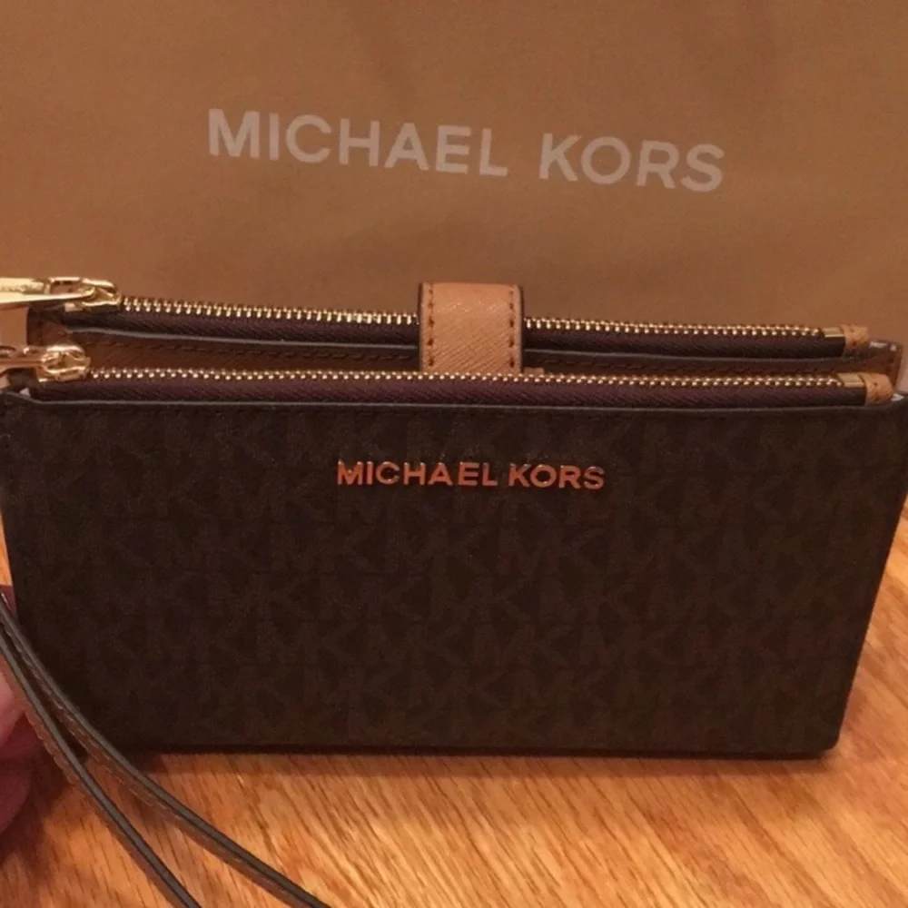 NWT MICHAEL Michael Kors Jet Set Double Zip Wristlet Wallet